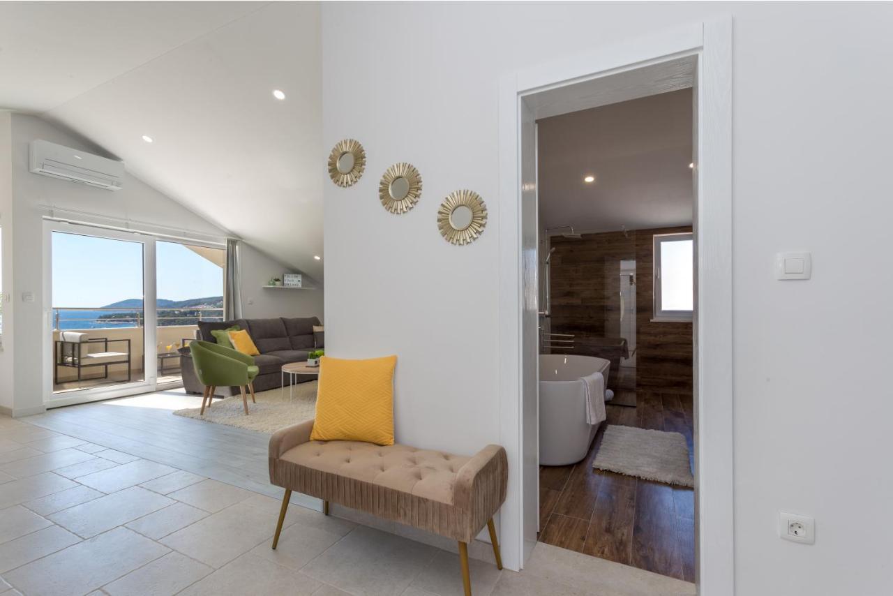 Golden View Penthouse Apartment Hvar Town Exterior photo